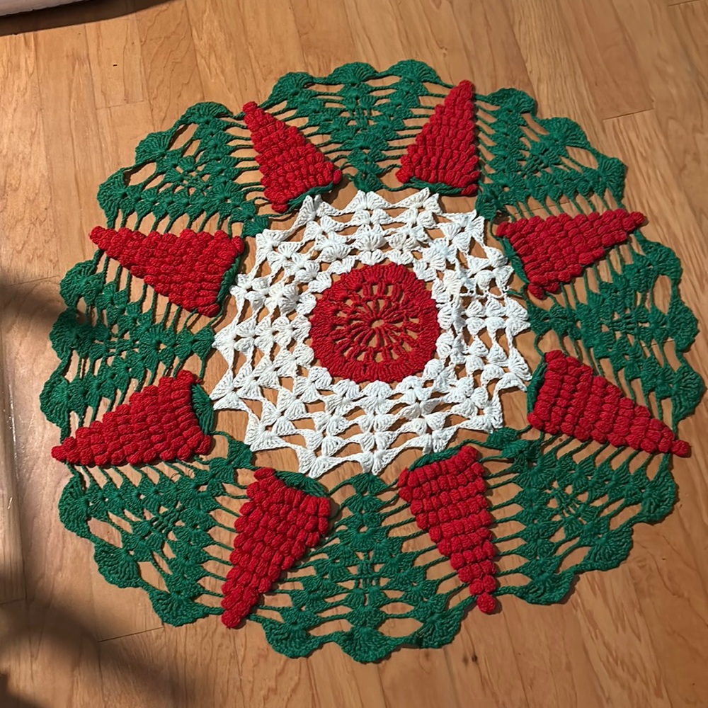 Vintage Crochet Strawberry Tabletop Doily Tablecloth 34" Round Red Green 1980s